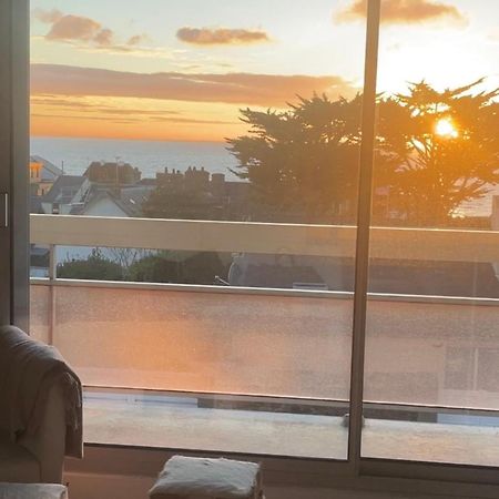 Appartement Vue Mer Proche Plage Et Centre Granville Eksteriør billede